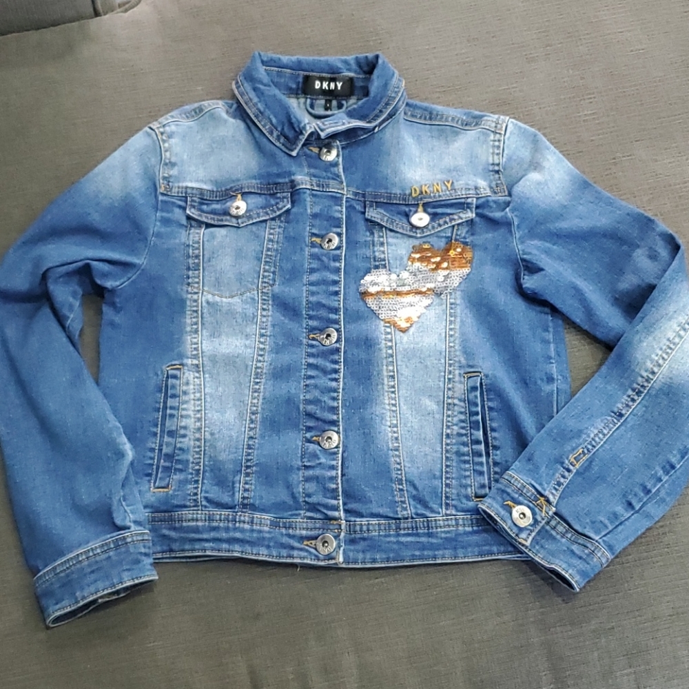 💥50% sale💥DKNY embellished heart jean jacket szL #35